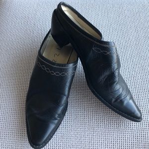 Jazz  leather slip on mules SZ 6.5